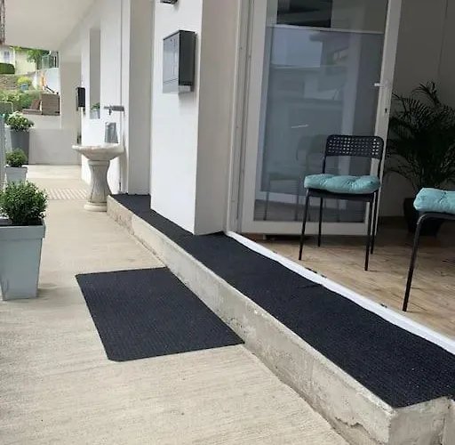 Gemuetliche Mit Guter Anbindung タウル